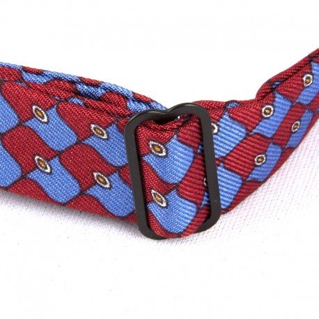 BLUE/RED GEOMETRIC SHAPE